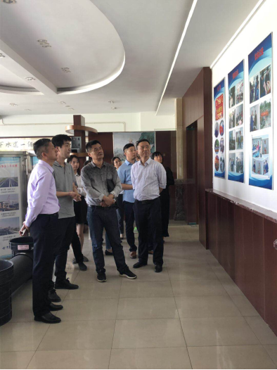 �������ٿ���ҵ԰����С��ҵְ���ܶ���ƻ����Ա�����         �ҹ�˾Ӧ���λᲢ�����齻������